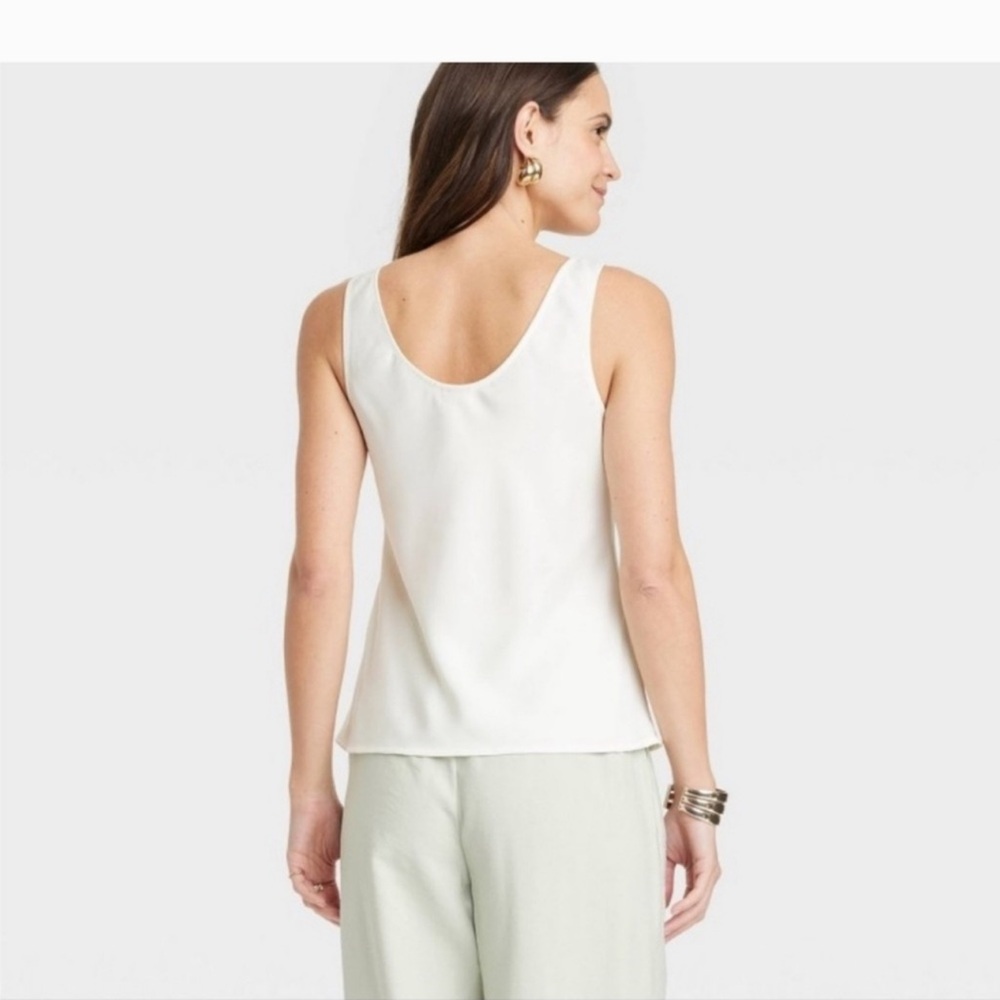 A New Day Cream Fitted Tank Top with Scoop Neck - Picture 3 of 4